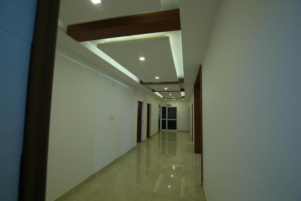 Gateway Airport Hotel Каннур Экстерьер фото