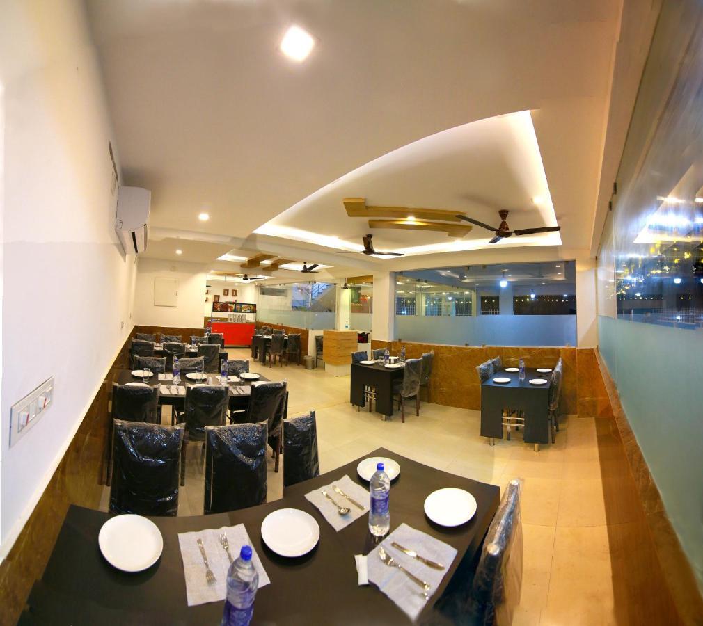 Gateway Airport Hotel Каннур Экстерьер фото