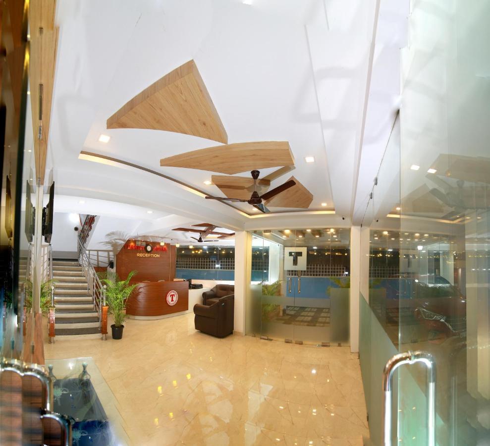 Gateway Airport Hotel Каннур Экстерьер фото